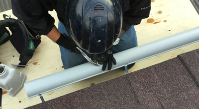 雨どい修理の様子