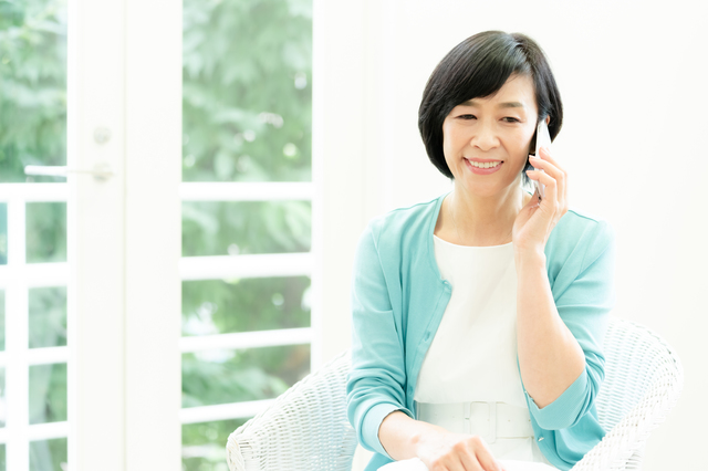 電話でお問い合わせ